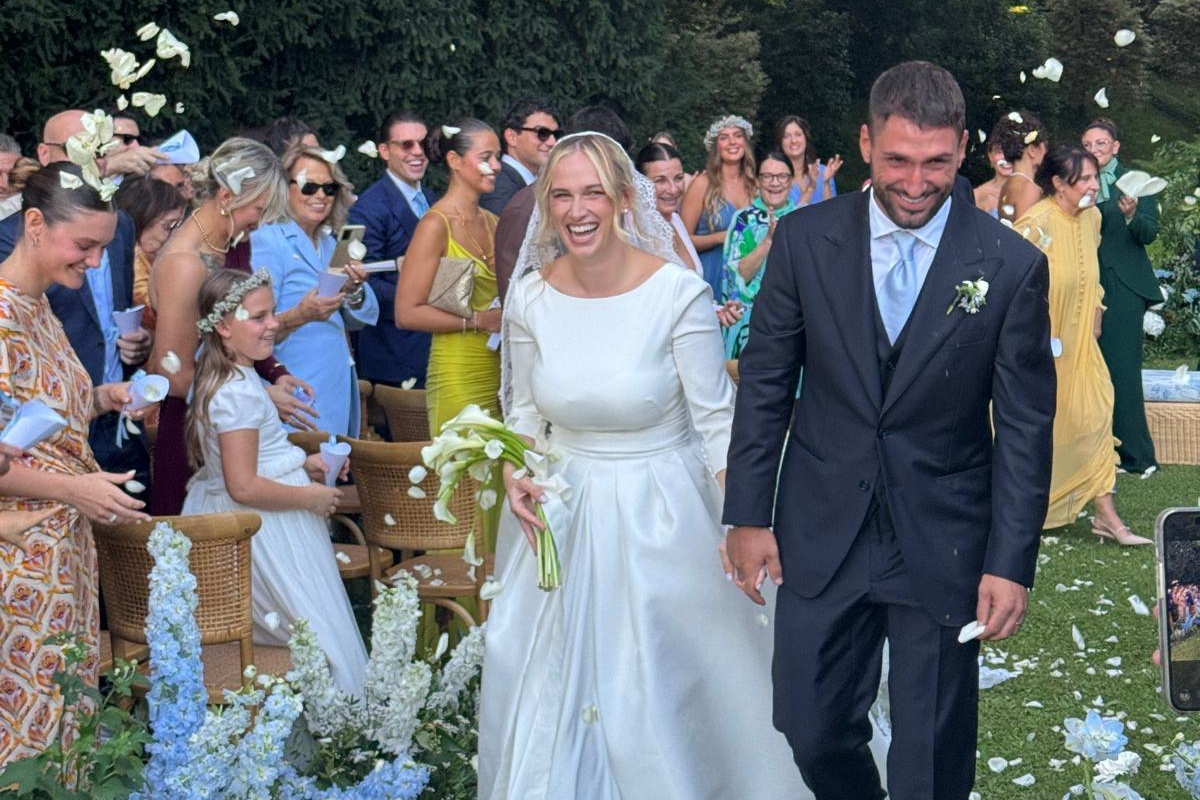 The Two Most Chosen Wedding Jackets — And How to Choose the Right One