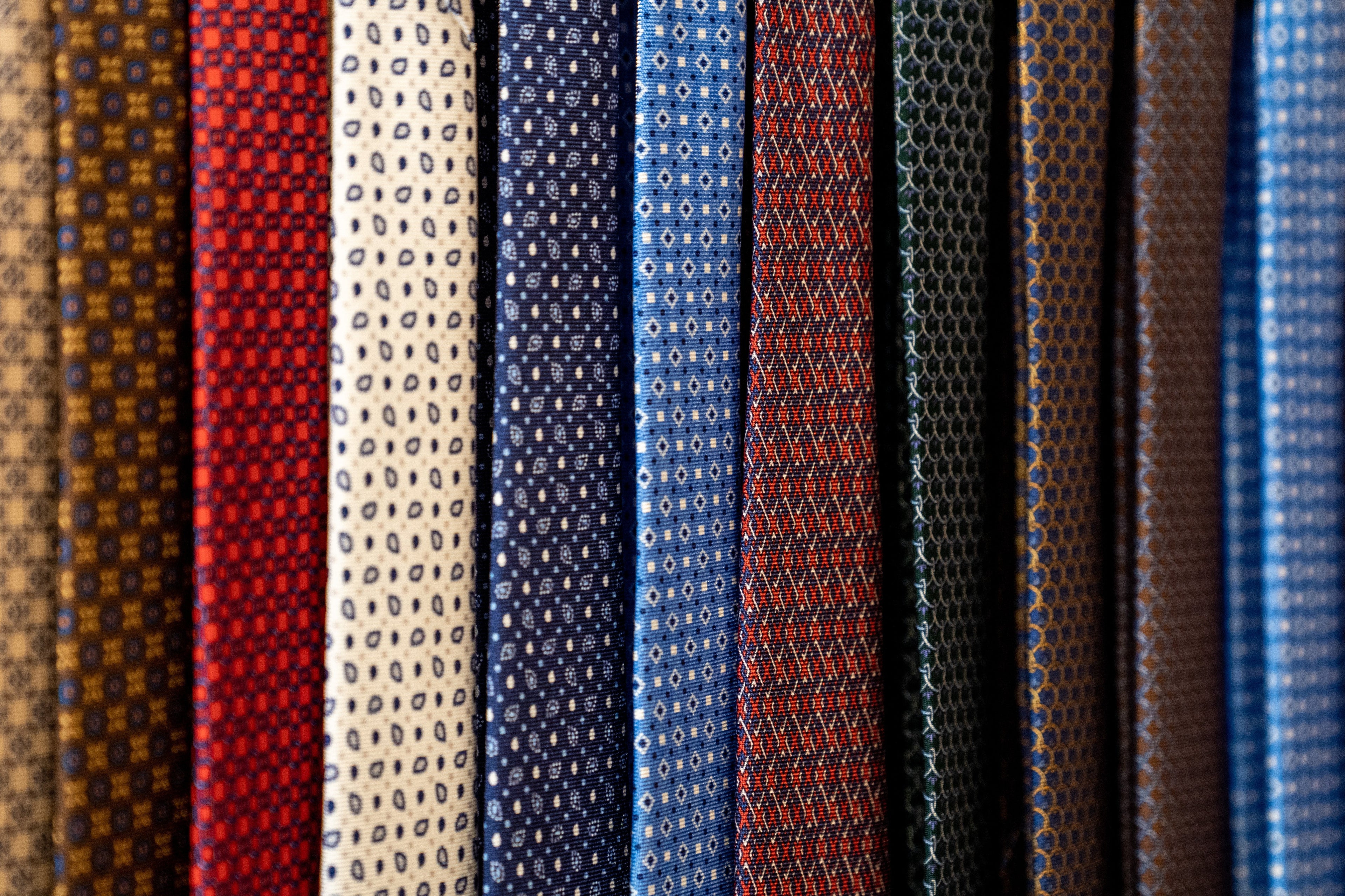 luxury-italian-handcrafted-silk-ties